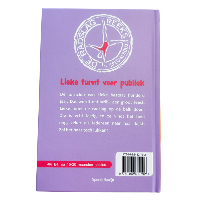 Book Lieke does gymnastics for an audience